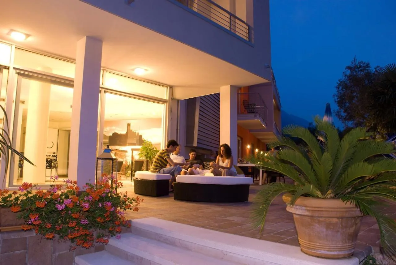 Hotel Campagnola Malcesine 3*,