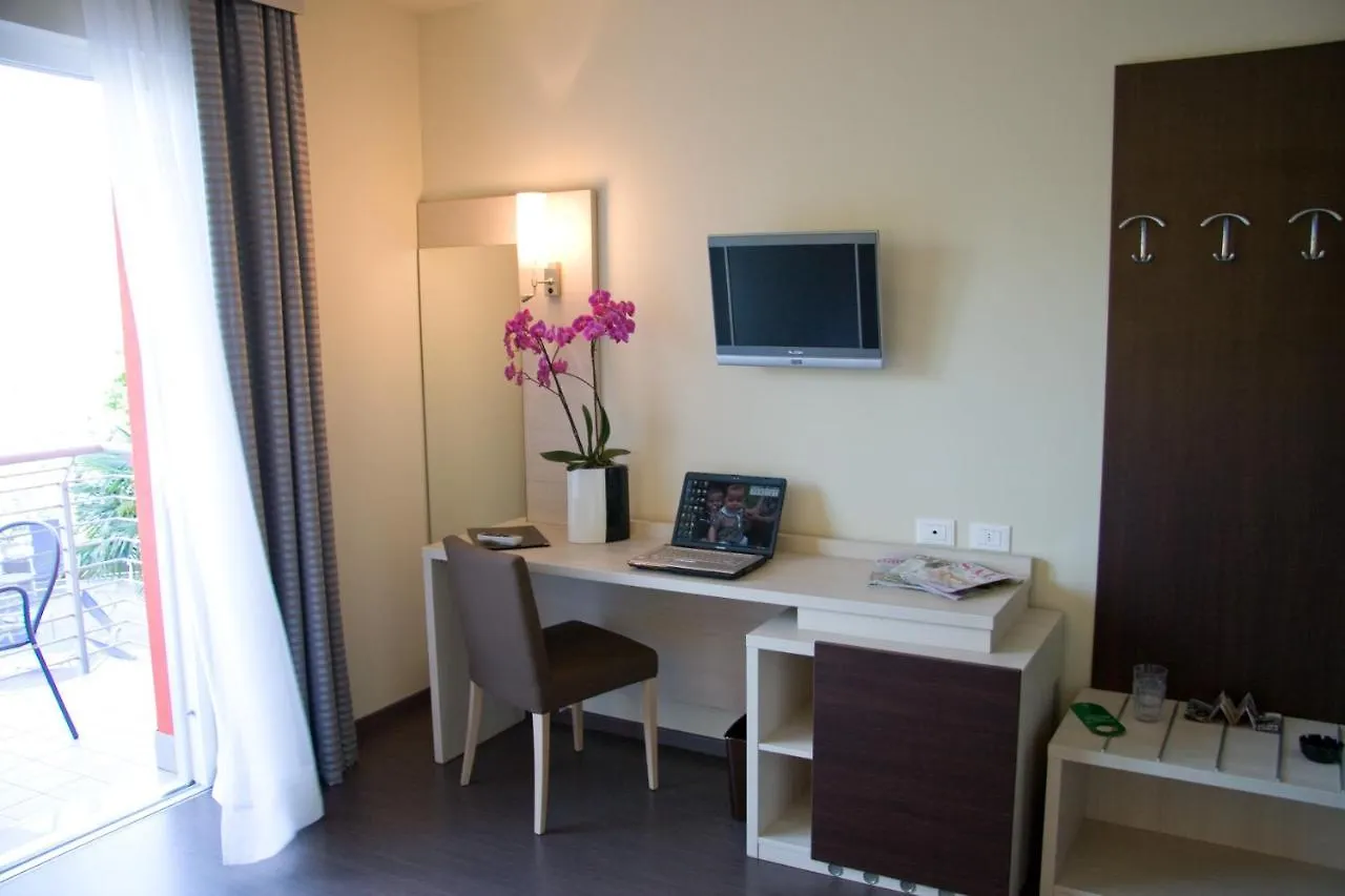 Hotel Campagnola Malcesine 3*,  Italien